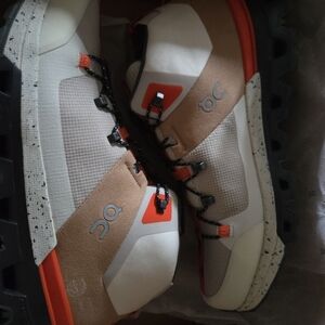 On Running Men's Cream and Brown Hiking Boots 9.5M